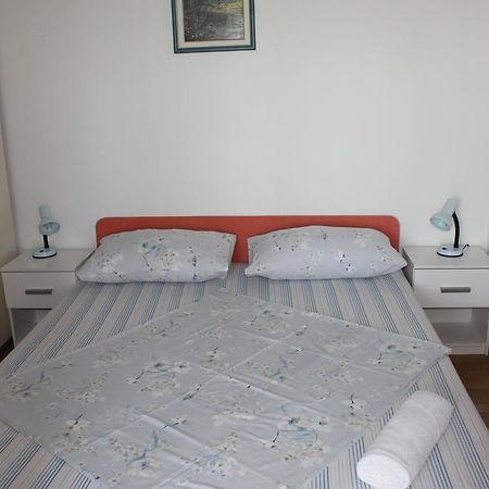 Apartment Nera พูลา ภายนอก รูปภาพ