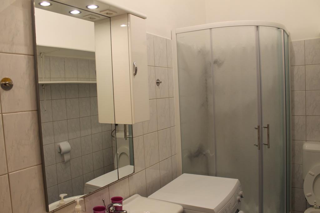 Apartment Nera พูลา ภายนอก รูปภาพ